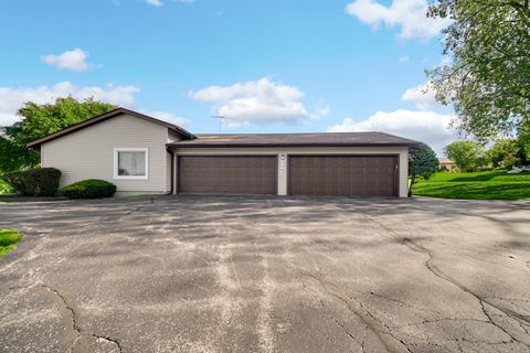 Tiny photo for 5202 Winslow Circle #C, McHenry, IL 60050 (MLS # 12492718)