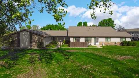 Tiny photo for 5202 Winslow Circle #C, McHenry, IL 60050 (MLS # 12492718)