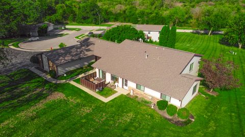 Tiny photo for 5202 Winslow Circle #C, McHenry, IL 60050 (MLS # 12492718)