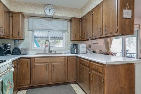 Tiny photo for 1009 HAMPTON Court, McHenry, IL 60050 (MLS # 12609428)