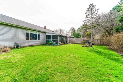 Tiny photo for 1009 HAMPTON Court, McHenry, IL 60050 (MLS # 12609428)