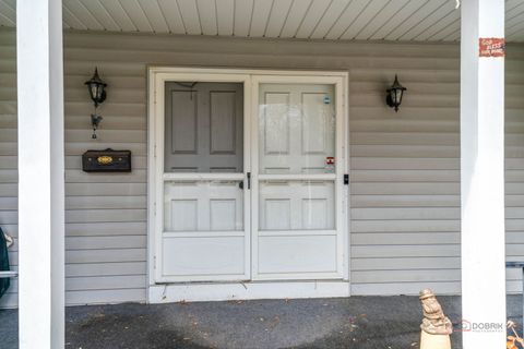 Tiny photo for 1009 HAMPTON Court, McHenry, IL 60050 (MLS # 12609428)