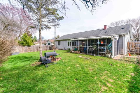 Tiny photo for 1009 HAMPTON Court, McHenry, IL 60050 (MLS # 12609428)