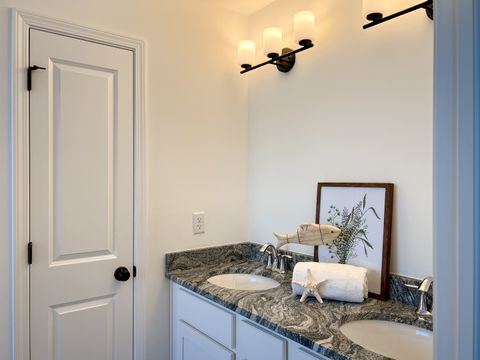 Tiny photo for 94 W Crabapple Avenue, Cortland, IL 60112 (MLS # 12571262)