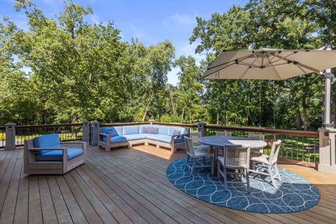 Tiny photo for 1485 Abington Cambs Drive, Lake Forest, IL 60045 (MLS # 12553620)