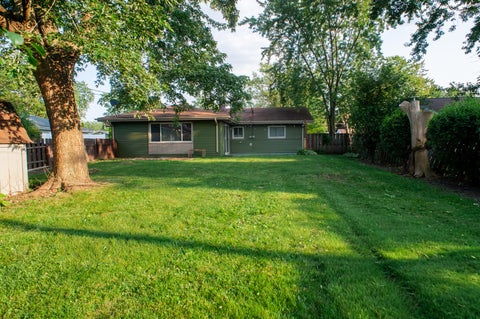 Tiny photo for 530 Maywood Lane, Hoffman Estates, IL 60169 (MLS # 12709055)
