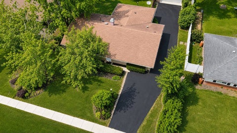 Tiny photo for 530 Maywood Lane, Hoffman Estates, IL 60169 (MLS # 12709055)