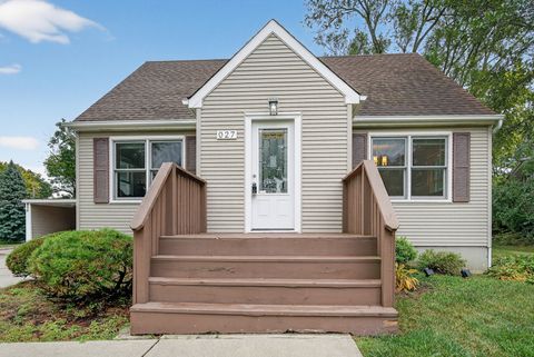 Photo of 1N027 Ethel Street, Wheaton, IL 60187 (MLS # 12487855)