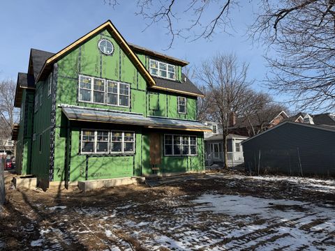 Tiny photo for 1933 Washington Avenue, Wilmette, IL 60091 (MLS # 12496152)