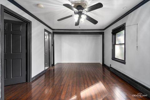 Tiny photo for 911 S 7th Street, St. Charles, IL 60174 (MLS # 12479612)