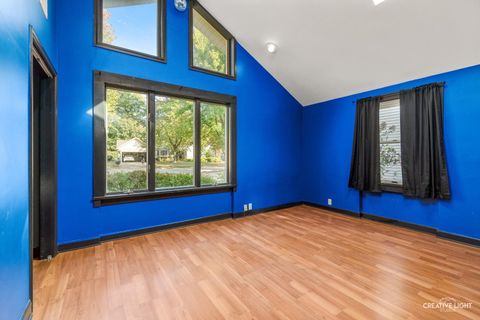 Tiny photo for 911 S 7th Street, St. Charles, IL 60174 (MLS # 12479612)