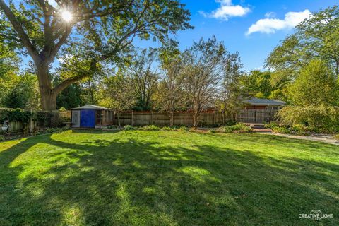 Tiny photo for 911 S 7th Street, St. Charles, IL 60174 (MLS # 12479612)