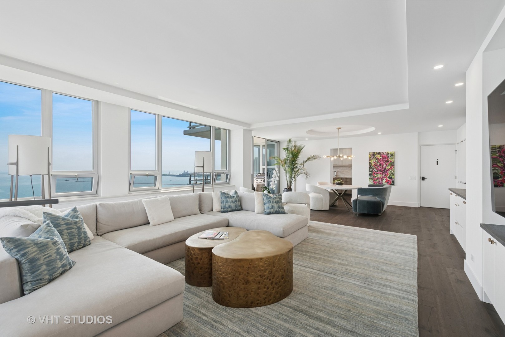 1300 N Lake Shore Drive 21D