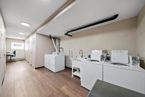 Tiny photo for 415 S Maple Avenue #202, Oak Park, IL 60302 (MLS # 12524954)