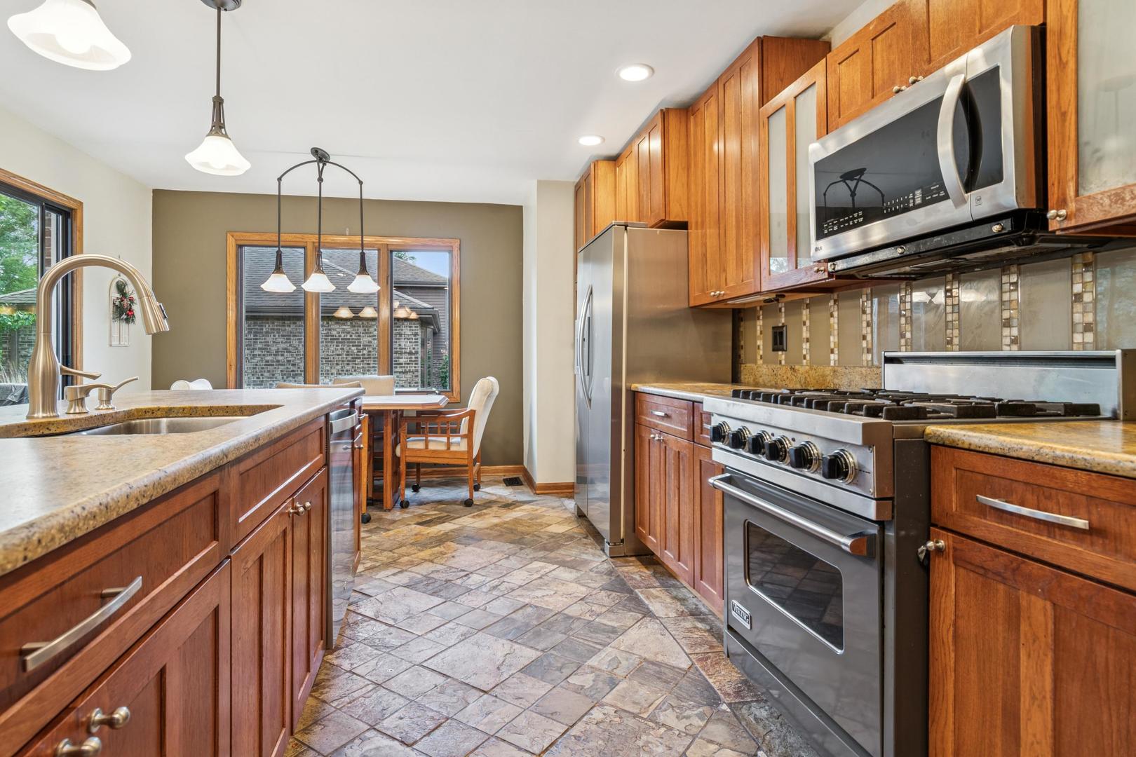 2417 Green Valley Road