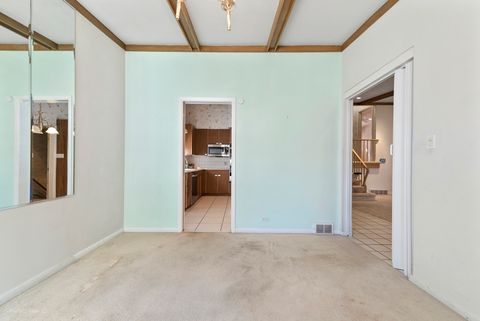 Tiny photo for 7230 N Keeler Avenue, Lincolnwood, IL 60712 (MLS # 12491969)