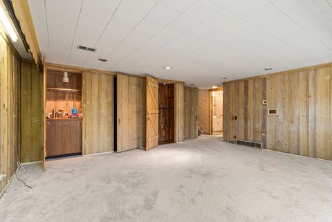 Tiny photo for 7230 N Keeler Avenue, Lincolnwood, IL 60712 (MLS # 12491969)