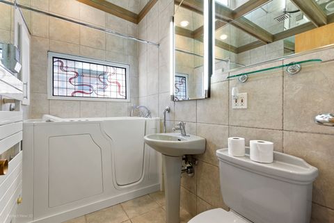 Tiny photo for 7230 N Keeler Avenue, Lincolnwood, IL 60712 (MLS # 12491969)