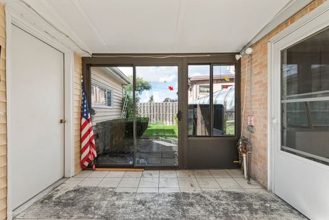 Tiny photo for 7230 N Keeler Avenue, Lincolnwood, IL 60712 (MLS # 12491969)