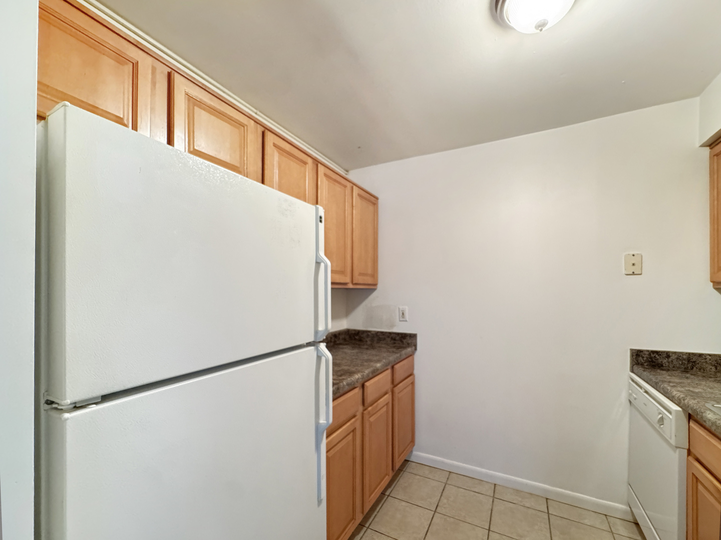 1910 W Hatherleigh Court 2C