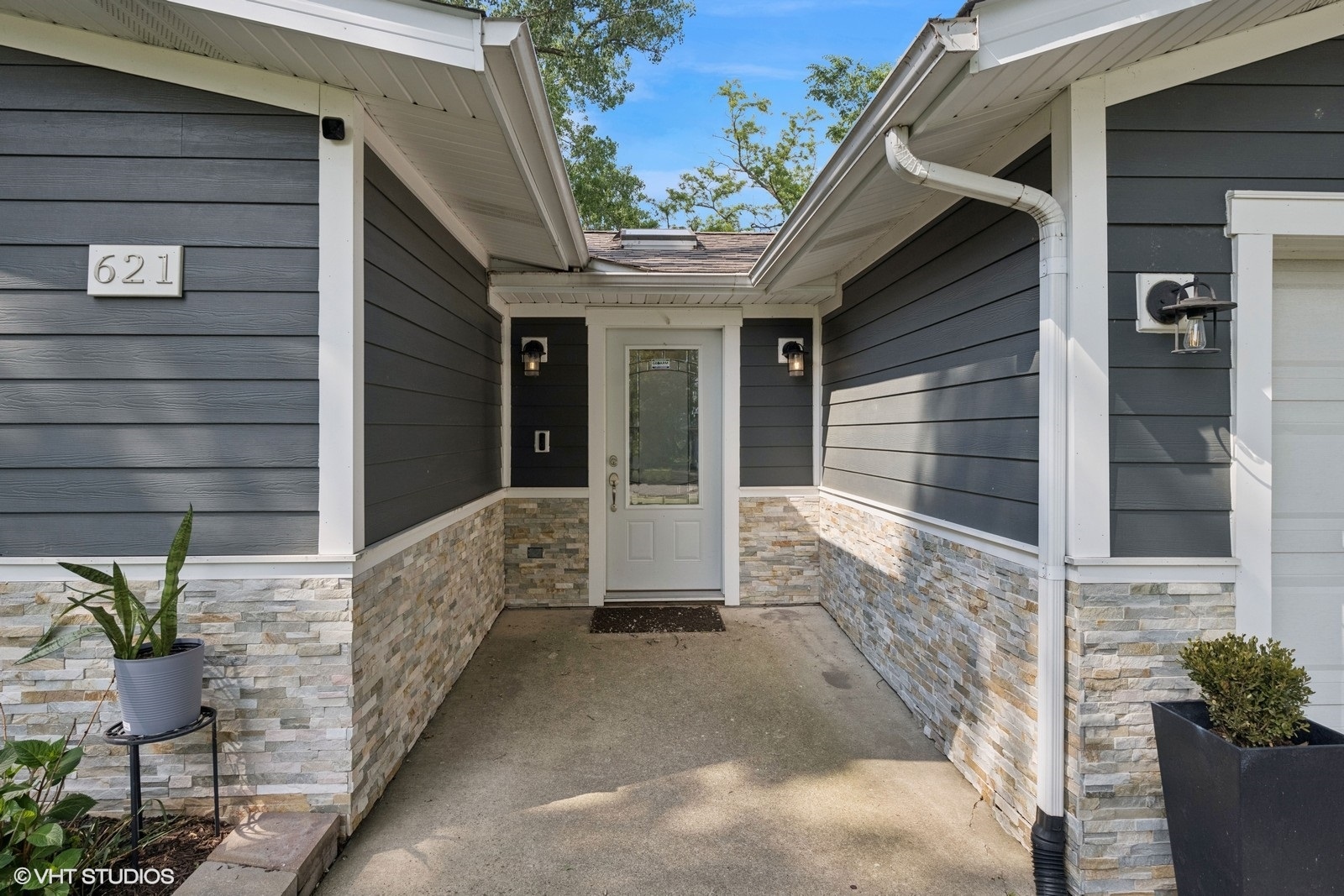 621 W 56th Street