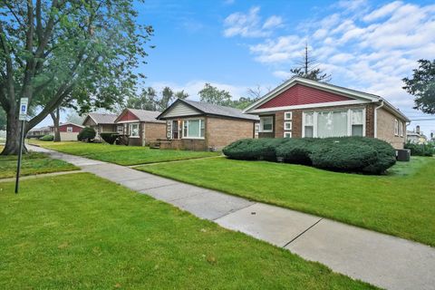 A home in Calumet Park