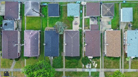 A home in Calumet Park