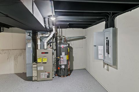 Tiny photo for 1333 N Ridge Avenue, Arlington Heights, IL 60004 (MLS # 12591356)