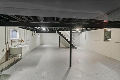 Tiny photo for 1333 N Ridge Avenue, Arlington Heights, IL 60004 (MLS # 12591356)