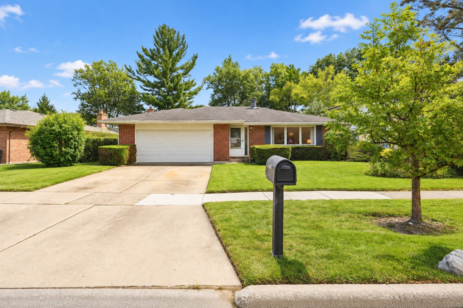 1723 E Maya Lane