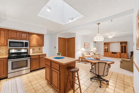 Tiny photo for 1723 E Maya Lane, Mount Prospect, IL 60056 (MLS # 12756671)