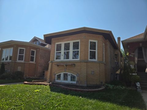 Tiny photo for 3020 N Nagle Avenue, Chicago, IL 60634 (MLS # 12470559)