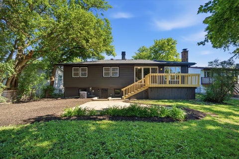 Tiny photo for 34 Berkshire Drive, Wheeling, IL 60090 (MLS # 12678796)
