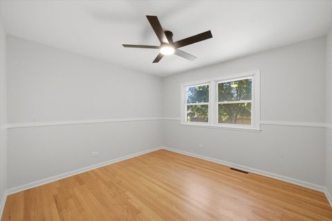 Tiny photo for 34 Berkshire Drive, Wheeling, IL 60090 (MLS # 12678796)