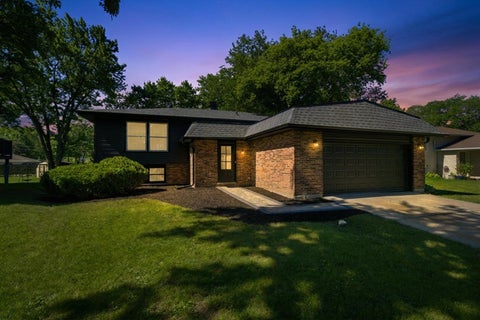 Tiny photo for 34 Berkshire Drive, Wheeling, IL 60090 (MLS # 12678796)