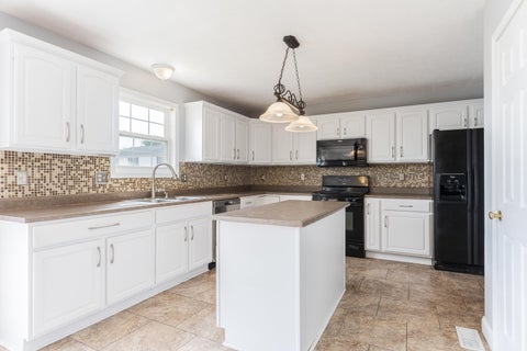 Tiny photo for 1410 Tralee Lane, Bloomington, IL 61704 (MLS # 12703727)