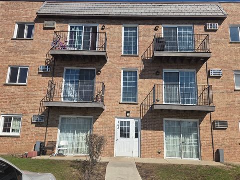 Photo of 143 W Elk Trail #342, Carol Stream, IL 60188 (MLS # 12597212)
