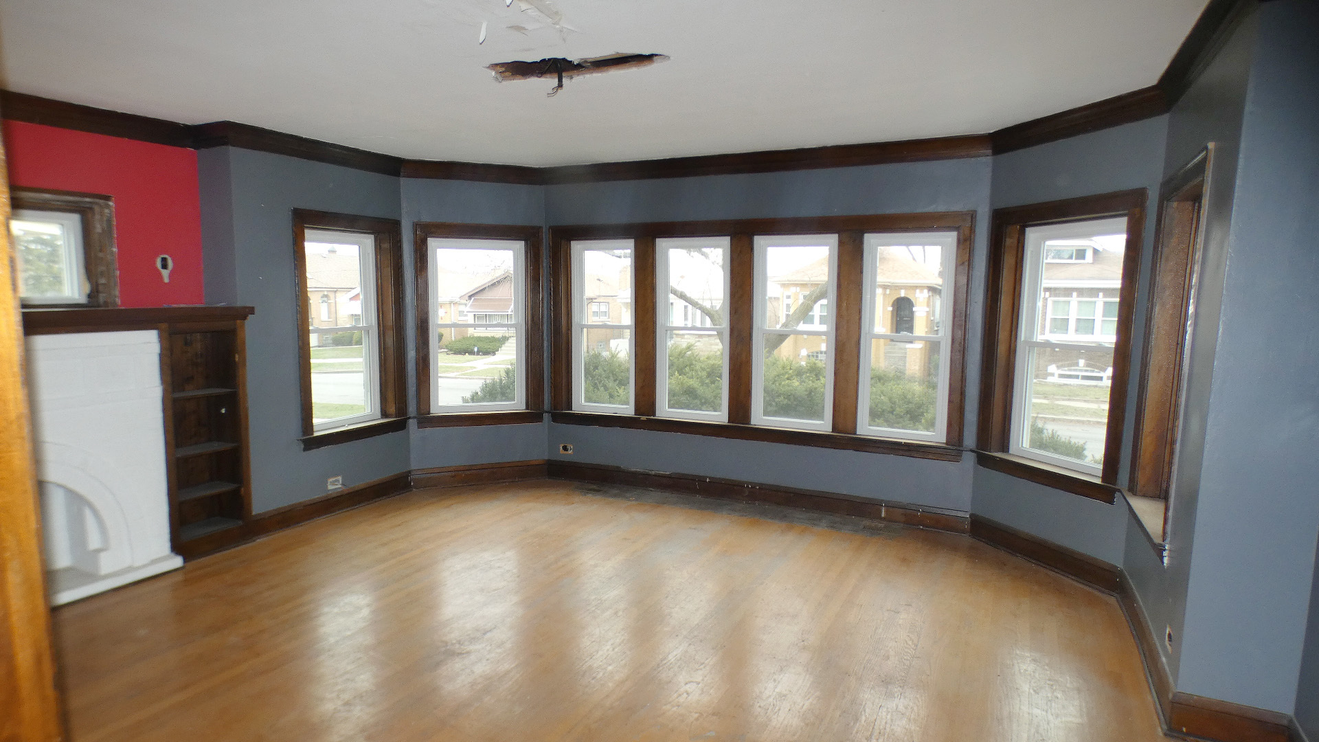 8242 S Honore Street