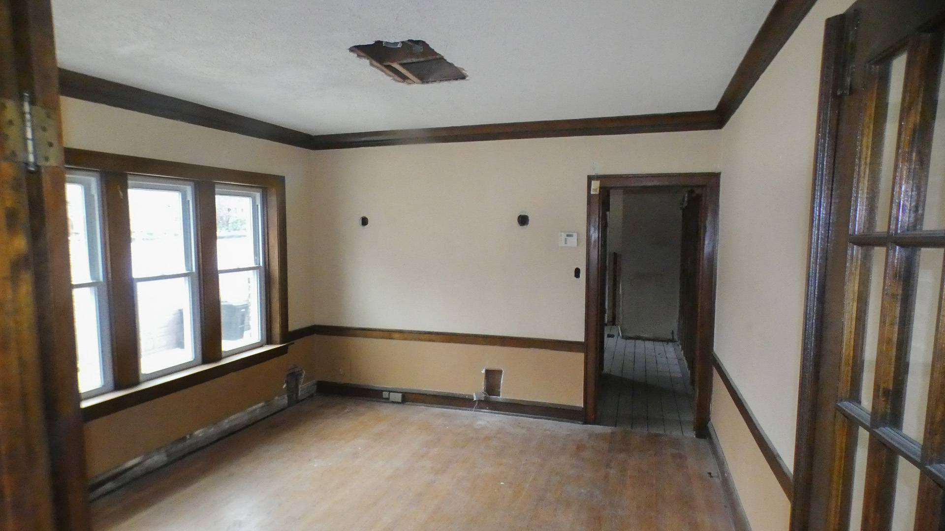 8242 S Honore Street