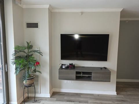 Tiny photo for 1101 S State Street #801, Chicago, IL 60605 (MLS # 12520411)