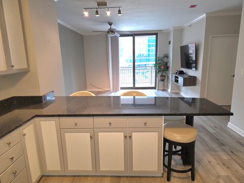 Tiny photo for 1101 S State Street #801, Chicago, IL 60605 (MLS # 12520411)