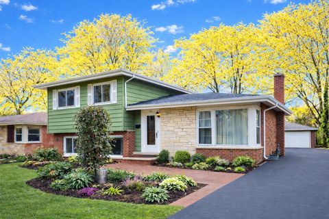 Tiny photo for 1033 Kenton Road, Deerfield, IL 60015 (MLS # 12586594)