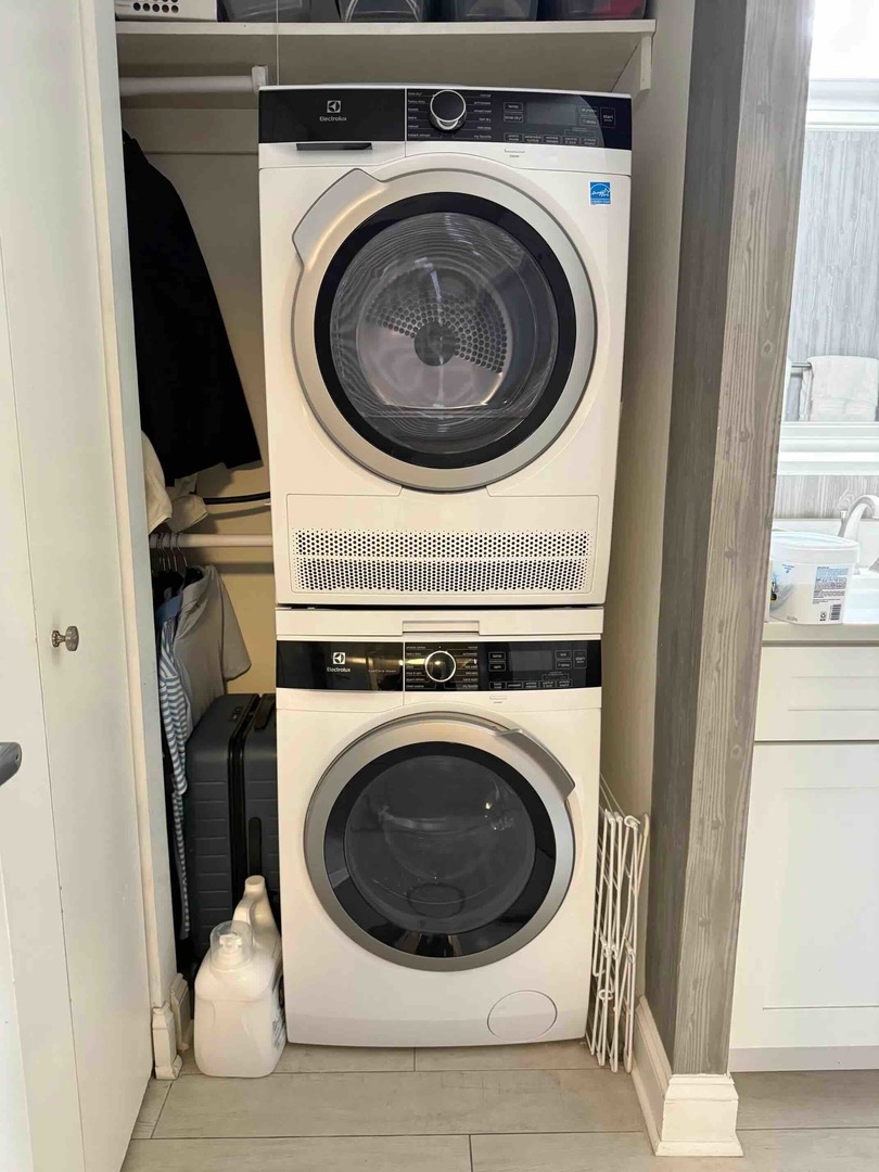 10 E Ontario Street 2101