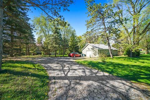Tiny photo for 724 S Plum Grove Road, Palatine, IL 60067 (MLS # 12503141)