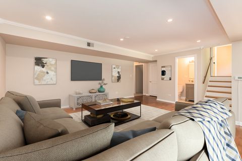 Tiny photo for 1008 N Newberry Lane, Mount Prospect, IL 60056 (MLS # 12488791)