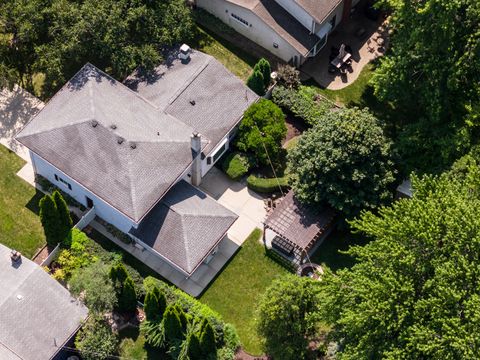 Tiny photo for 1008 N Newberry Lane, Mount Prospect, IL 60056 (MLS # 12488791)