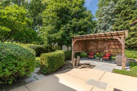 Tiny photo for 1008 N Newberry Lane, Mount Prospect, IL 60056 (MLS # 12488791)
