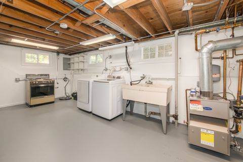 Tiny photo for 1008 N Newberry Lane, Mount Prospect, IL 60056 (MLS # 12488791)
