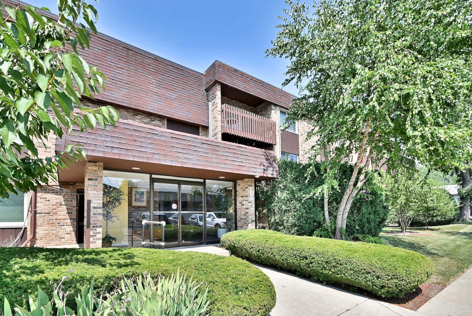 910 E Old Willow Road 310