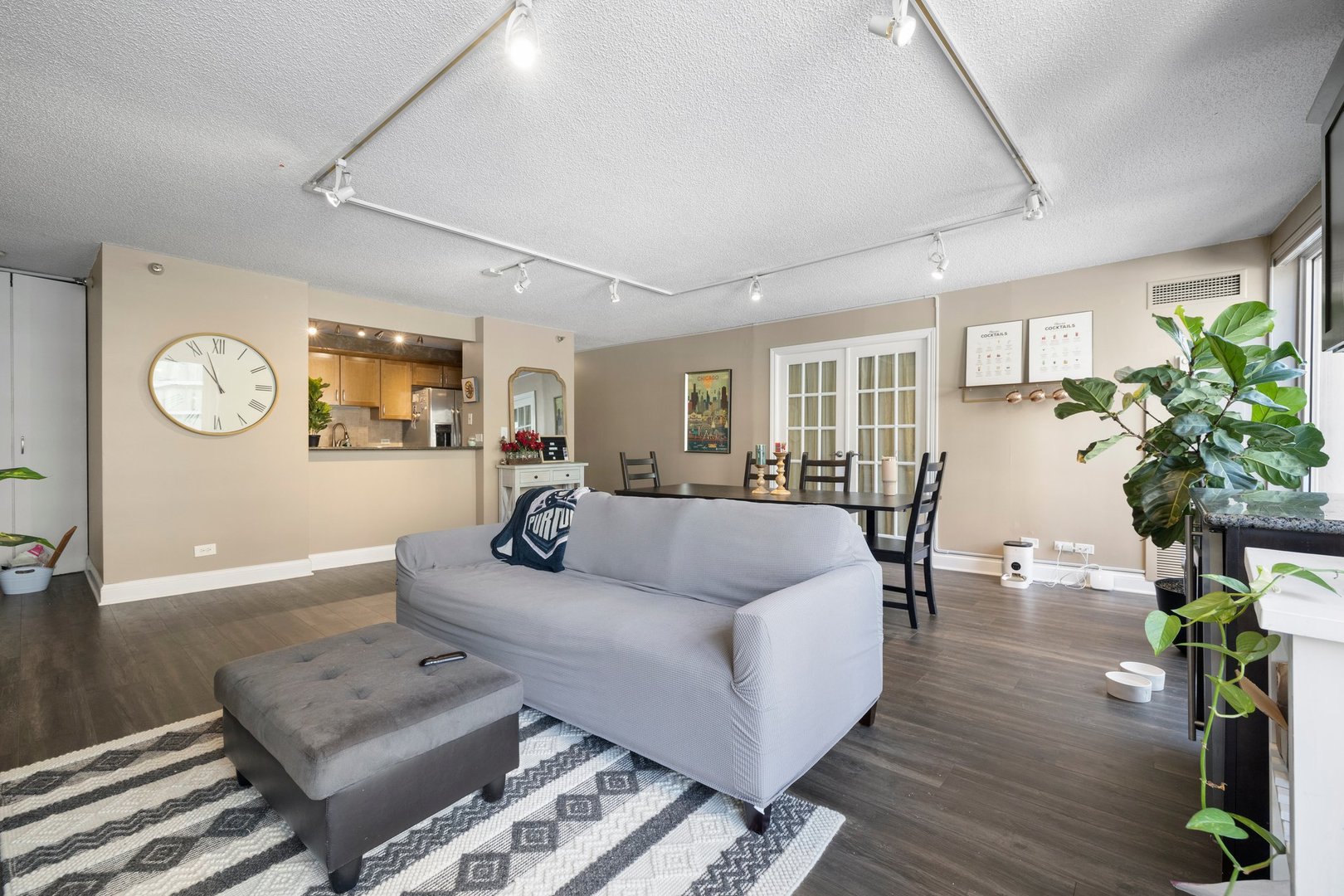 440 N WABASH Avenue 1106